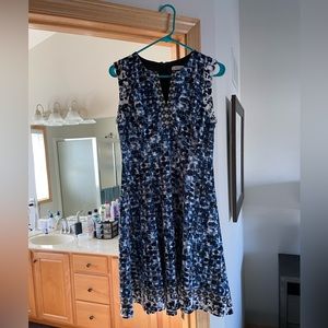Woman’s dress size M